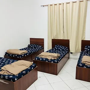 Short Tourist Place بيت شباب دبي